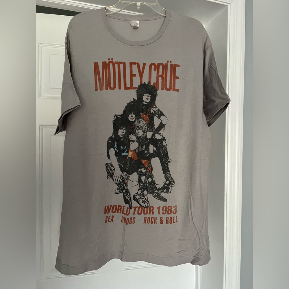 Motley Crue tee shirt